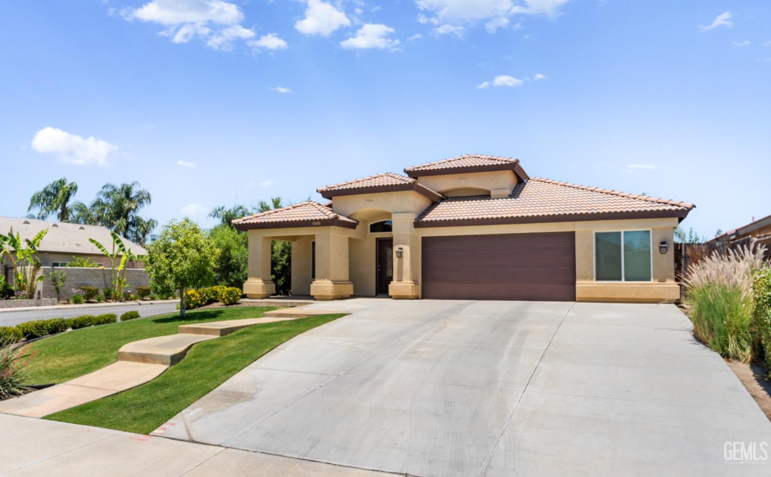 Single Family Residence in Bakersfield