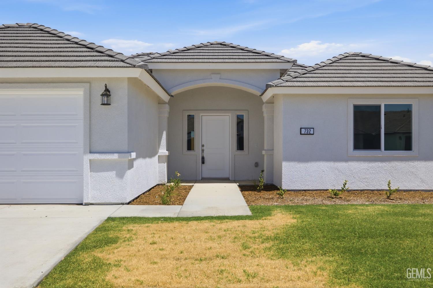 New Construction in Shafter, photo 5 of 48