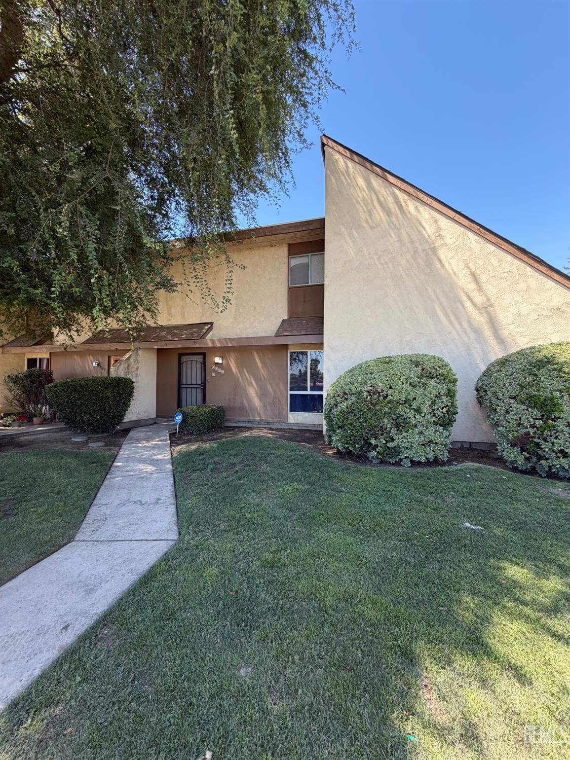 Condominium in Bakersfield