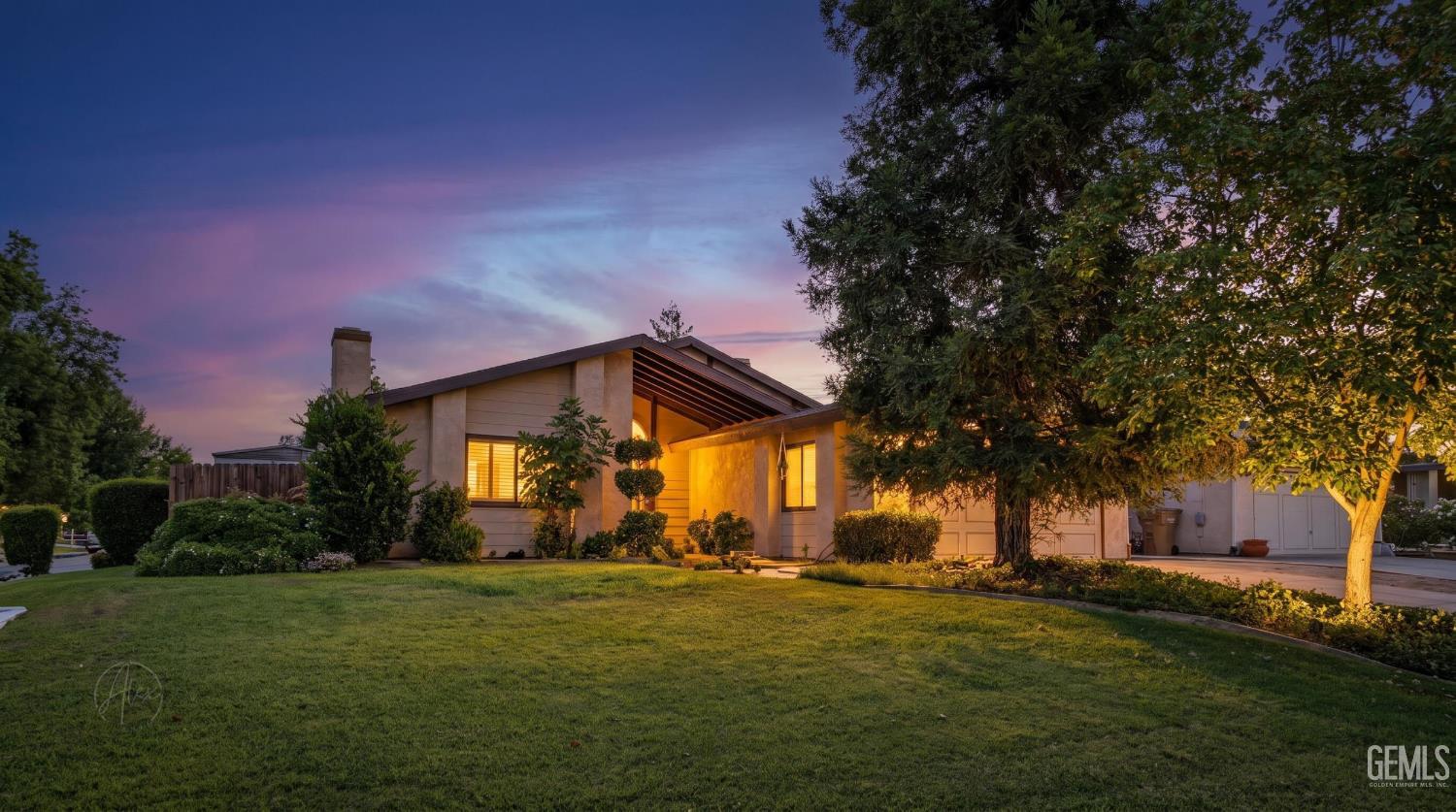 Single Family Residence in Bakersfield