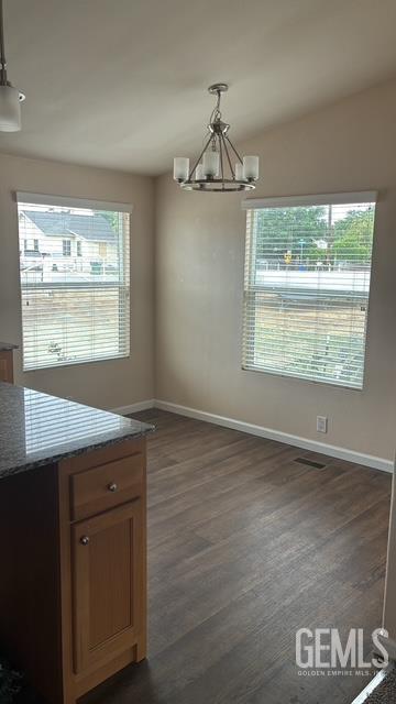 Manufactured Home in Bakersfield, photo 4 of 29