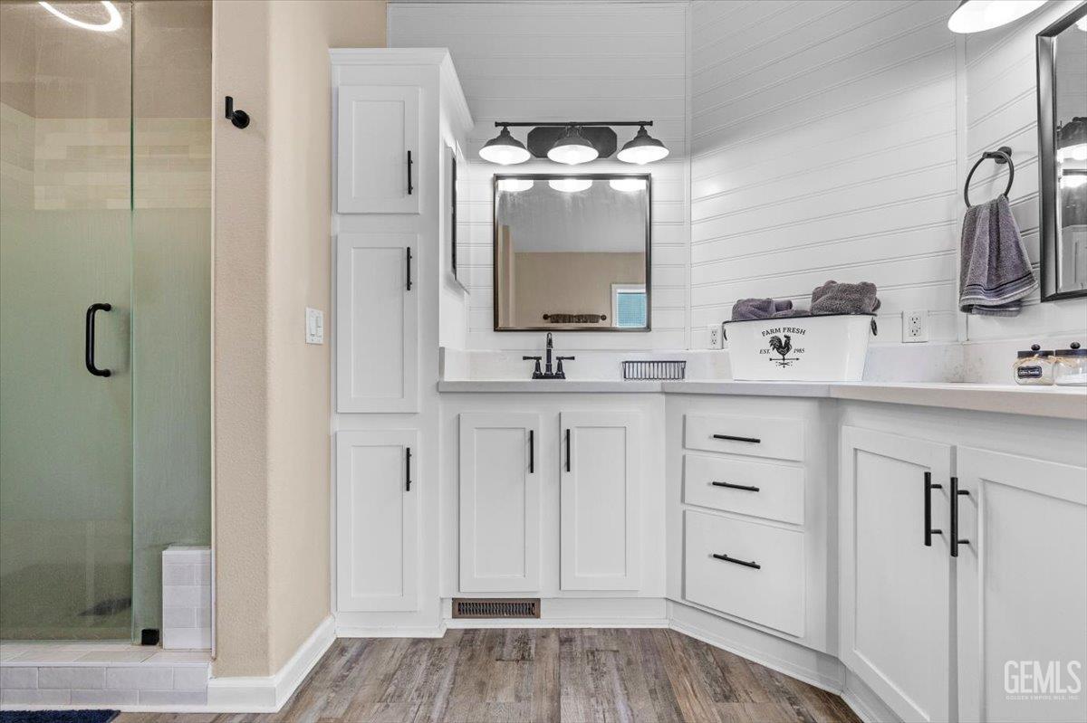 Manufactured Home in Tehachapi, photo 3 of 43