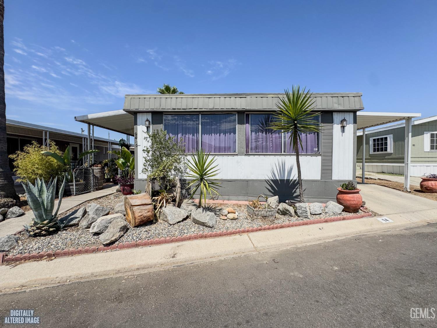 Mobile Home in Bakersfield