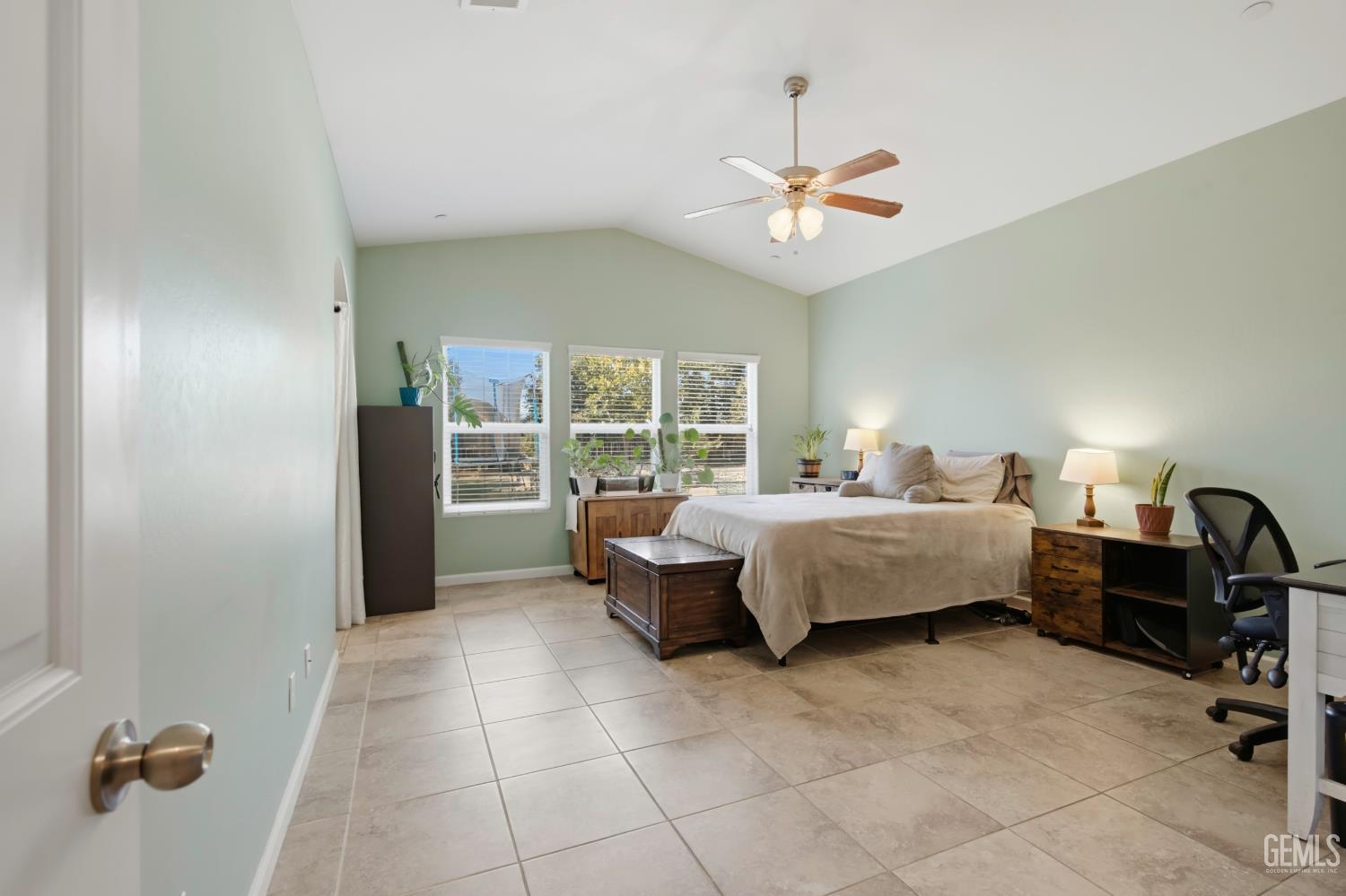 10112 Cranberry Isle Drive, Bakersfield, CA 93314 — photo 23