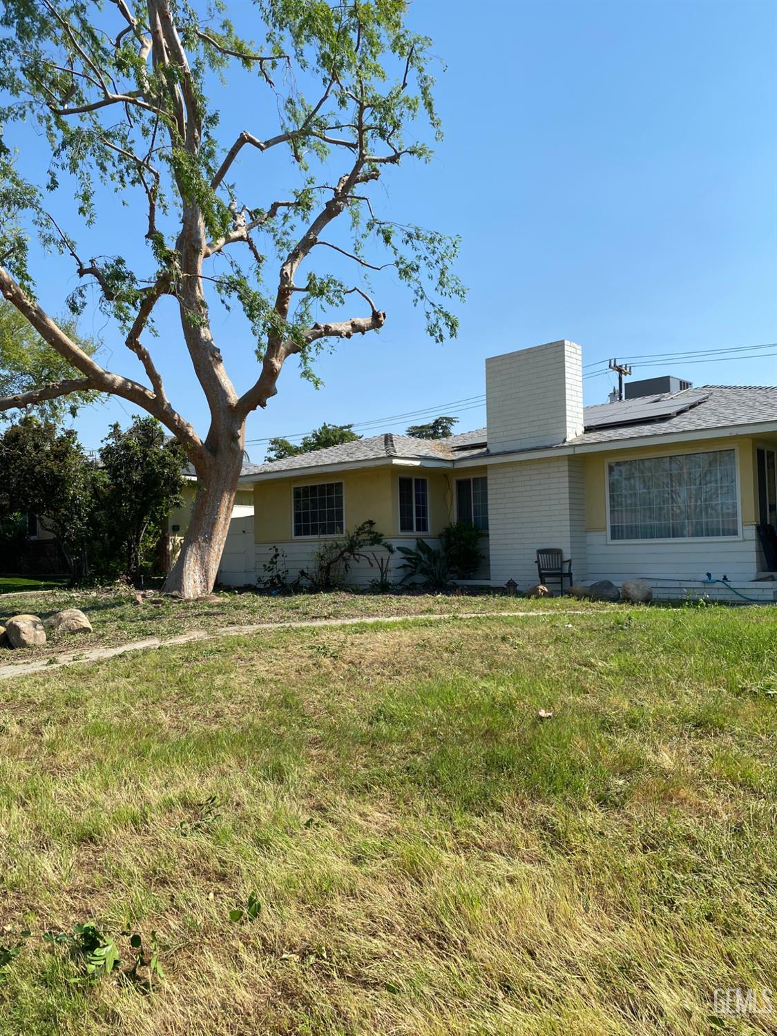 Single Family Residence in Bakersfield, photo 3 of 6