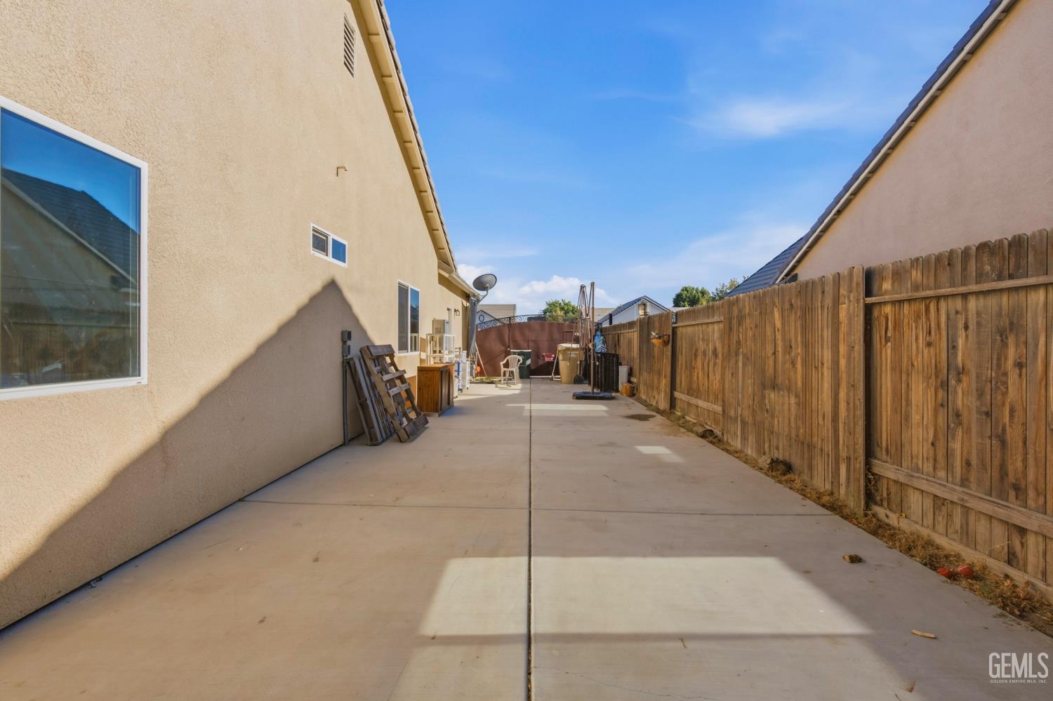 10112 Cranberry Isle Drive, Bakersfield, CA 93314 — photo 42