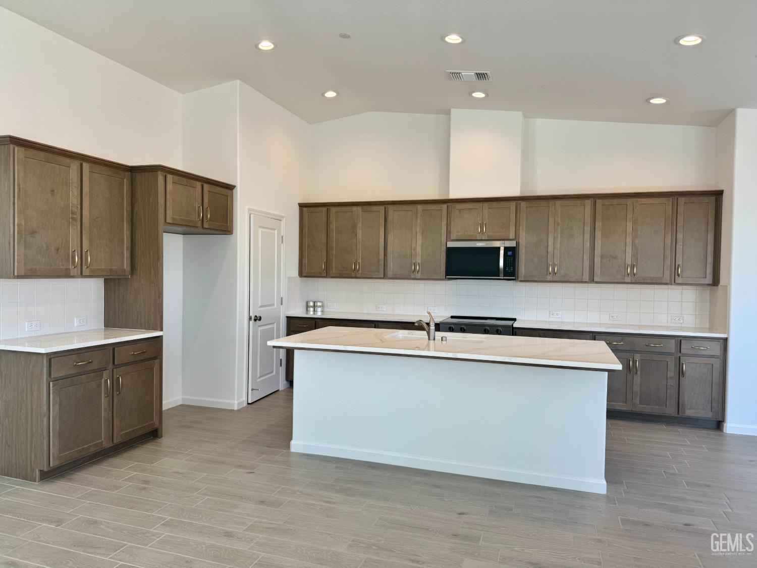 New Construction in Bakersfield, photo 2 of 24