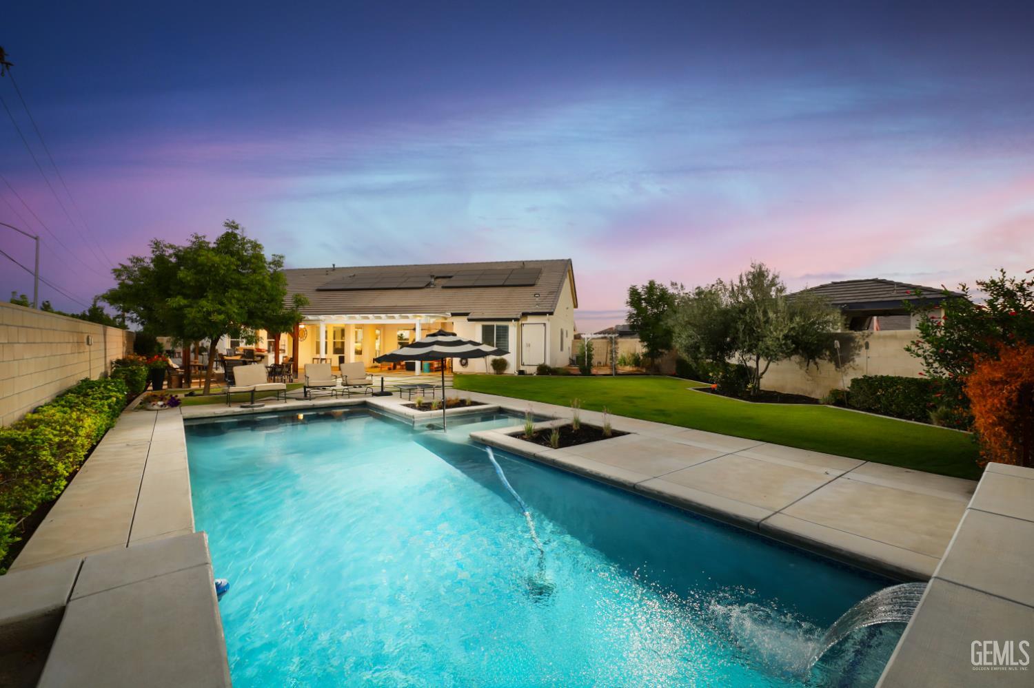 Single Family Residence in Bakersfield, photo 2 of 47