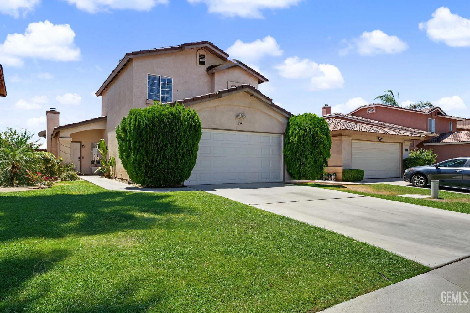 Single Family Residence in Bakersfield