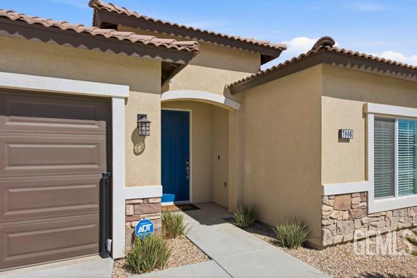 Single Family Residence in Bakersfield, photo 5 of 41