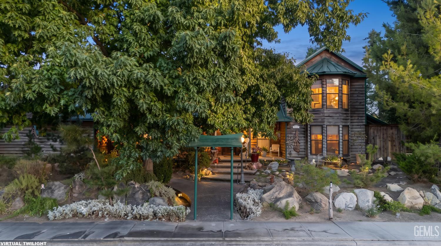 Single Family Residence in Bakersfield