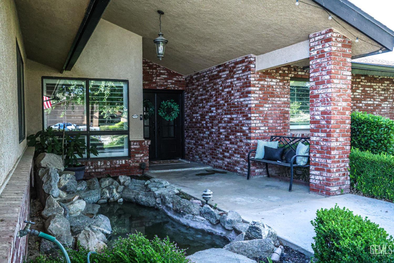Single Family Residence in Bakersfield, photo 3 of 55