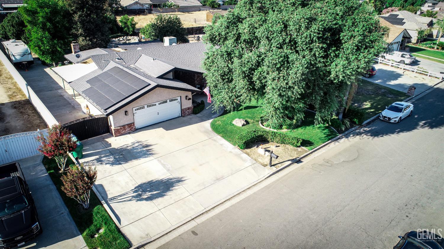 Single Family Residence in Bakersfield