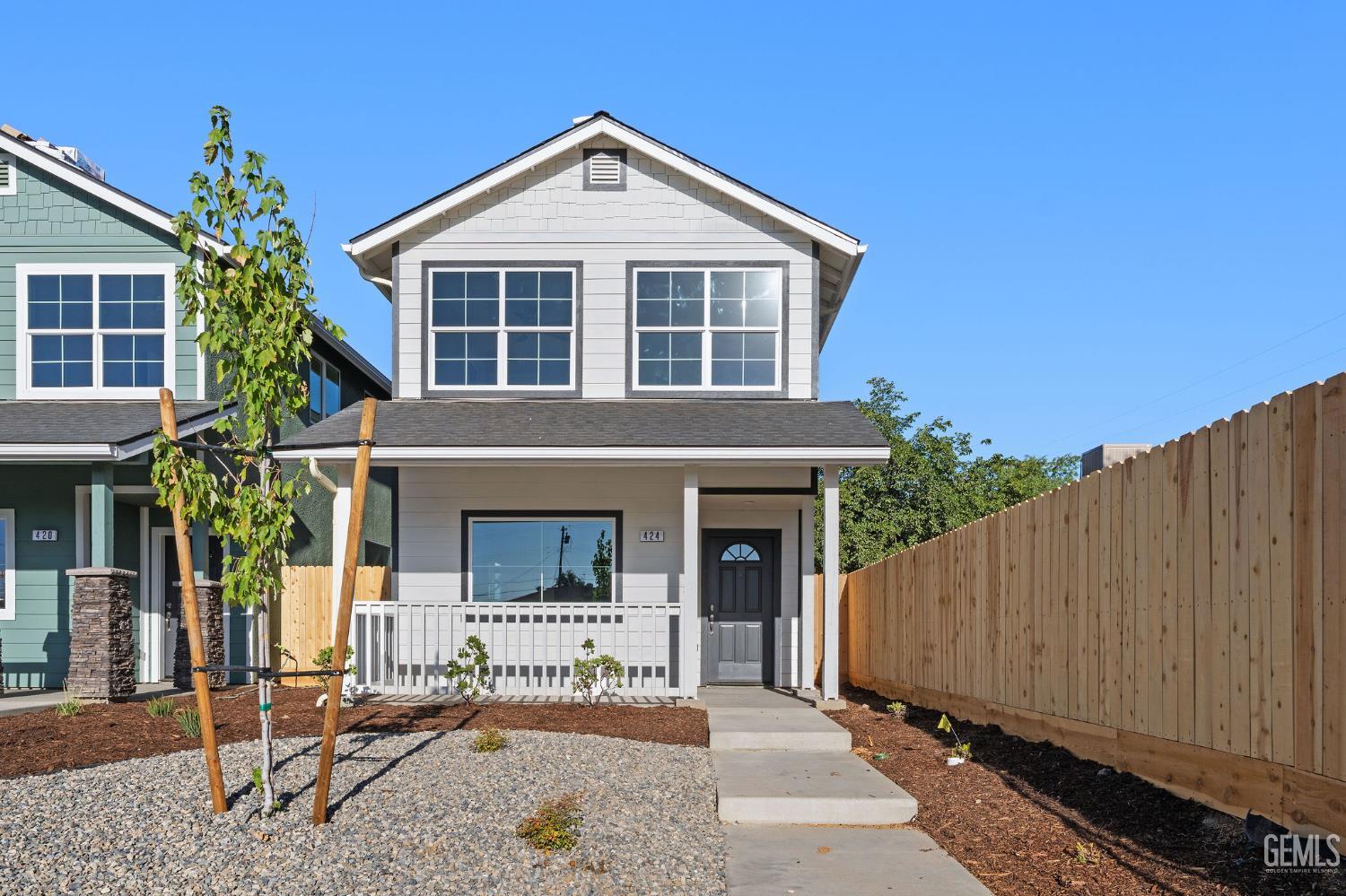 Single Family Residence in Bakersfield