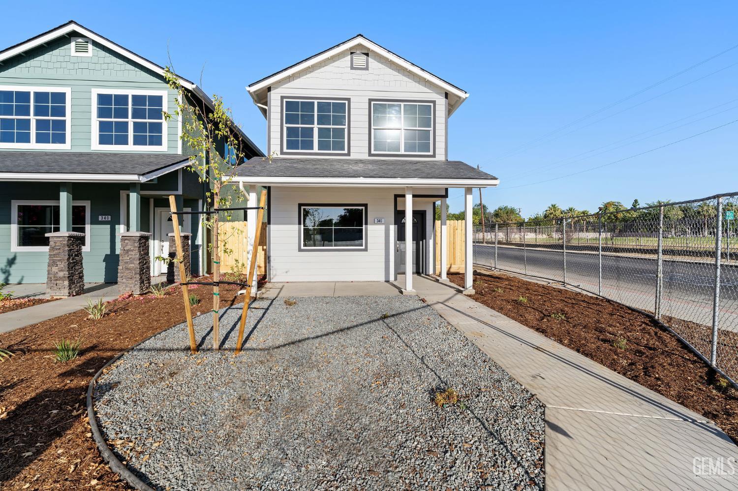Single Family Residence in Bakersfield