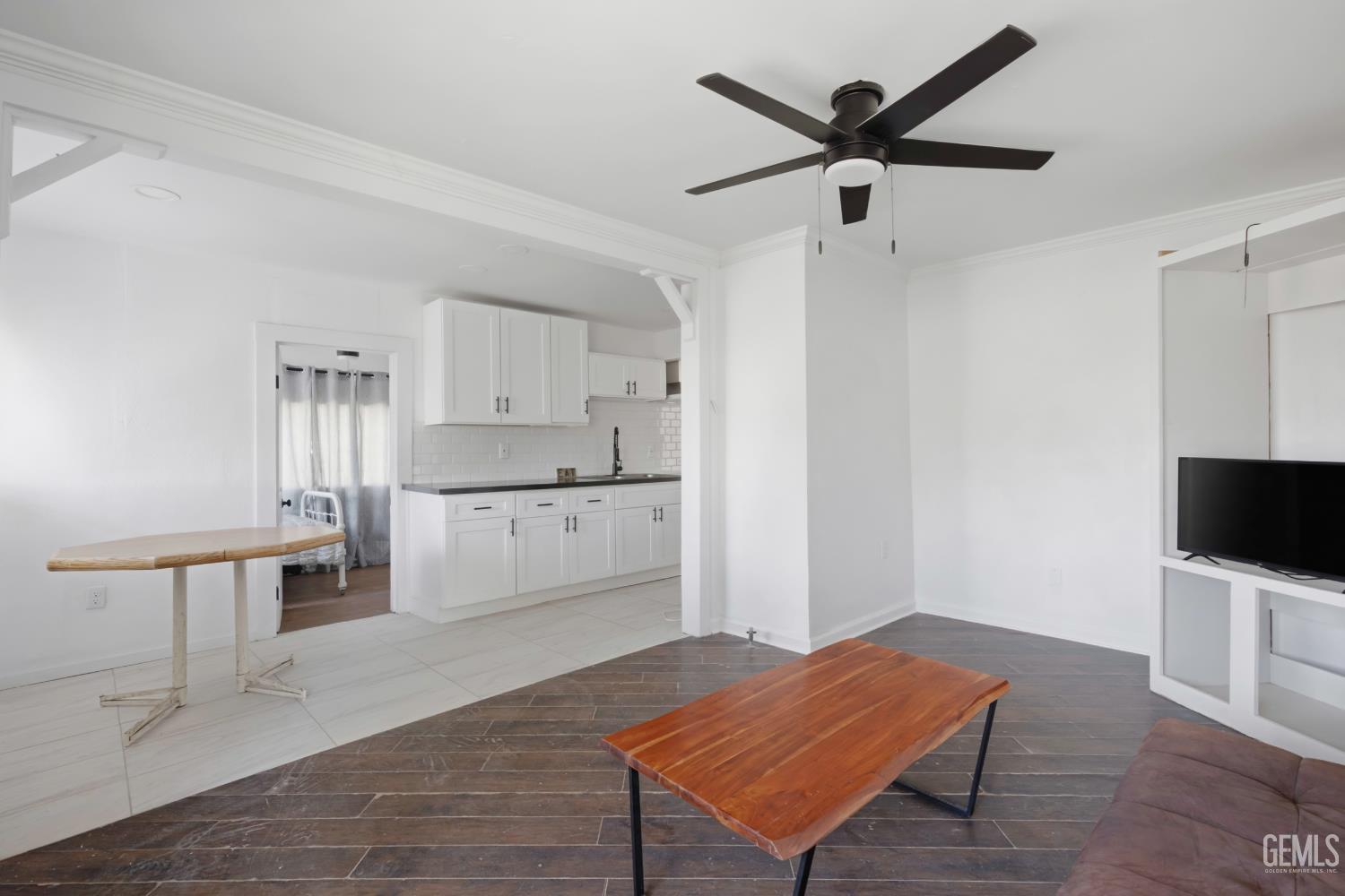 1043 Wood Street, Taft, CA 93268 — photo 9