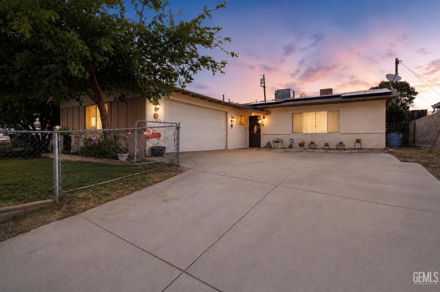 Single Family Residence in Bakersfield