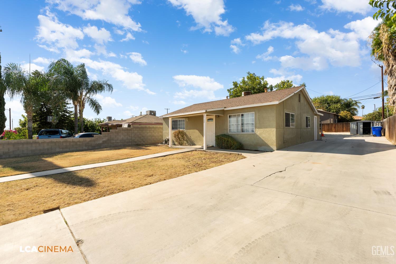 Single Family Residence in Bakersfield