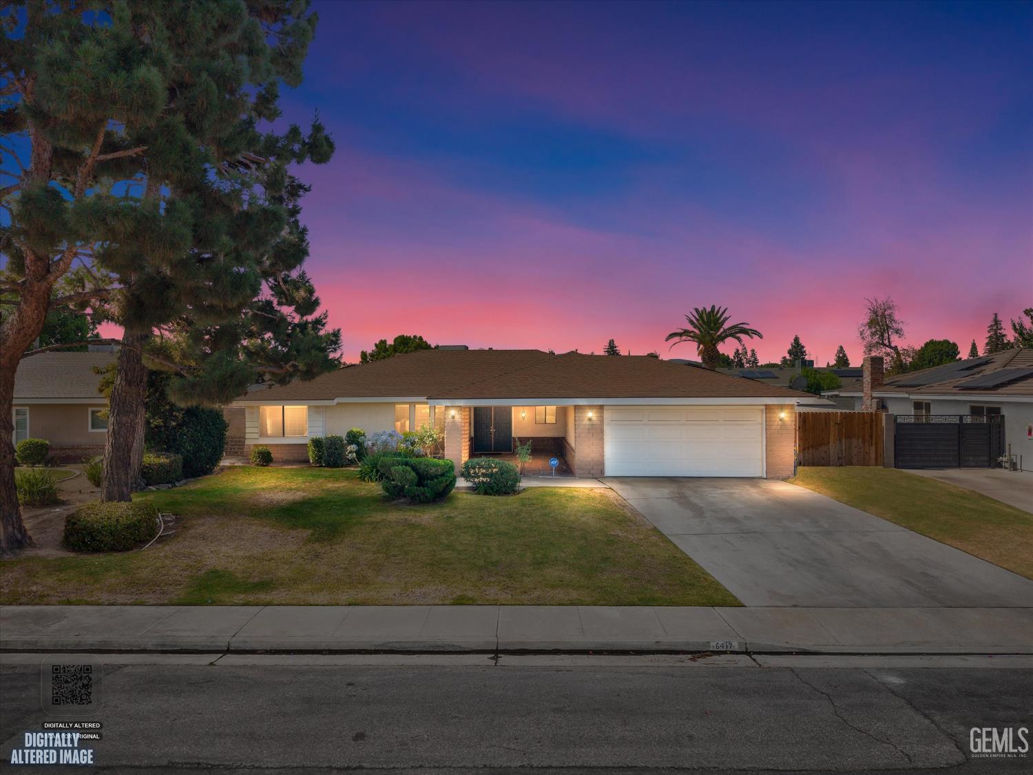 Single Family Residence in Bakersfield, photo 3 of 46