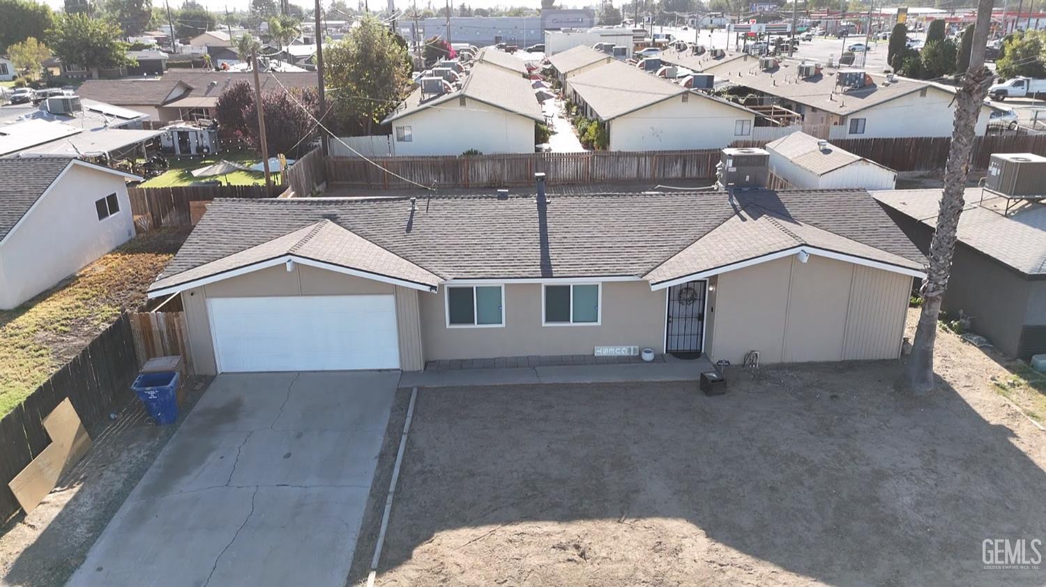 Single Family Residence in Bakersfield