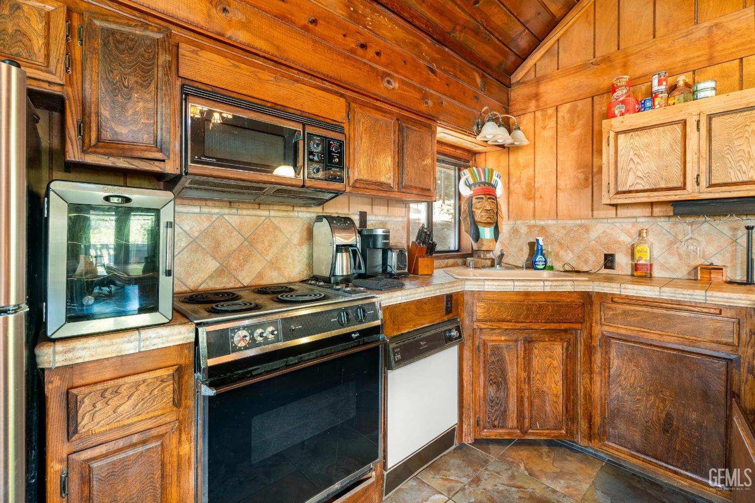 48663 Benson Trail, Posey, CA 93260 — photo 17