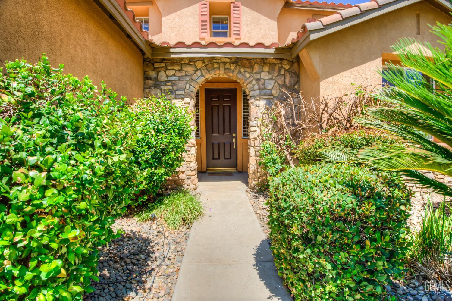 Single Family Residence in Bakersfield, photo 3 of 36