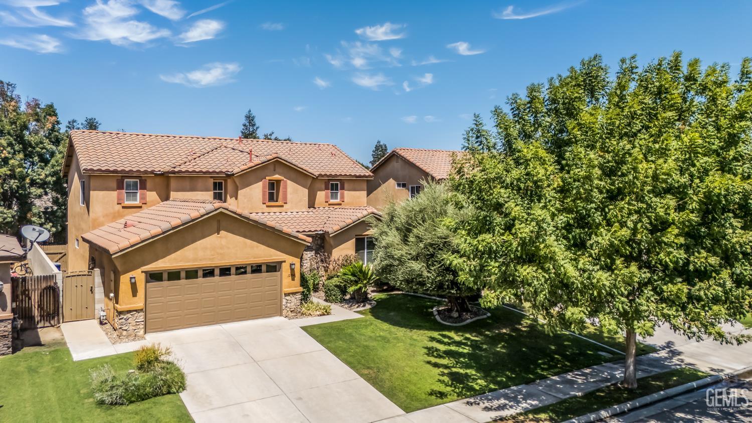 Single Family Residence in Bakersfield