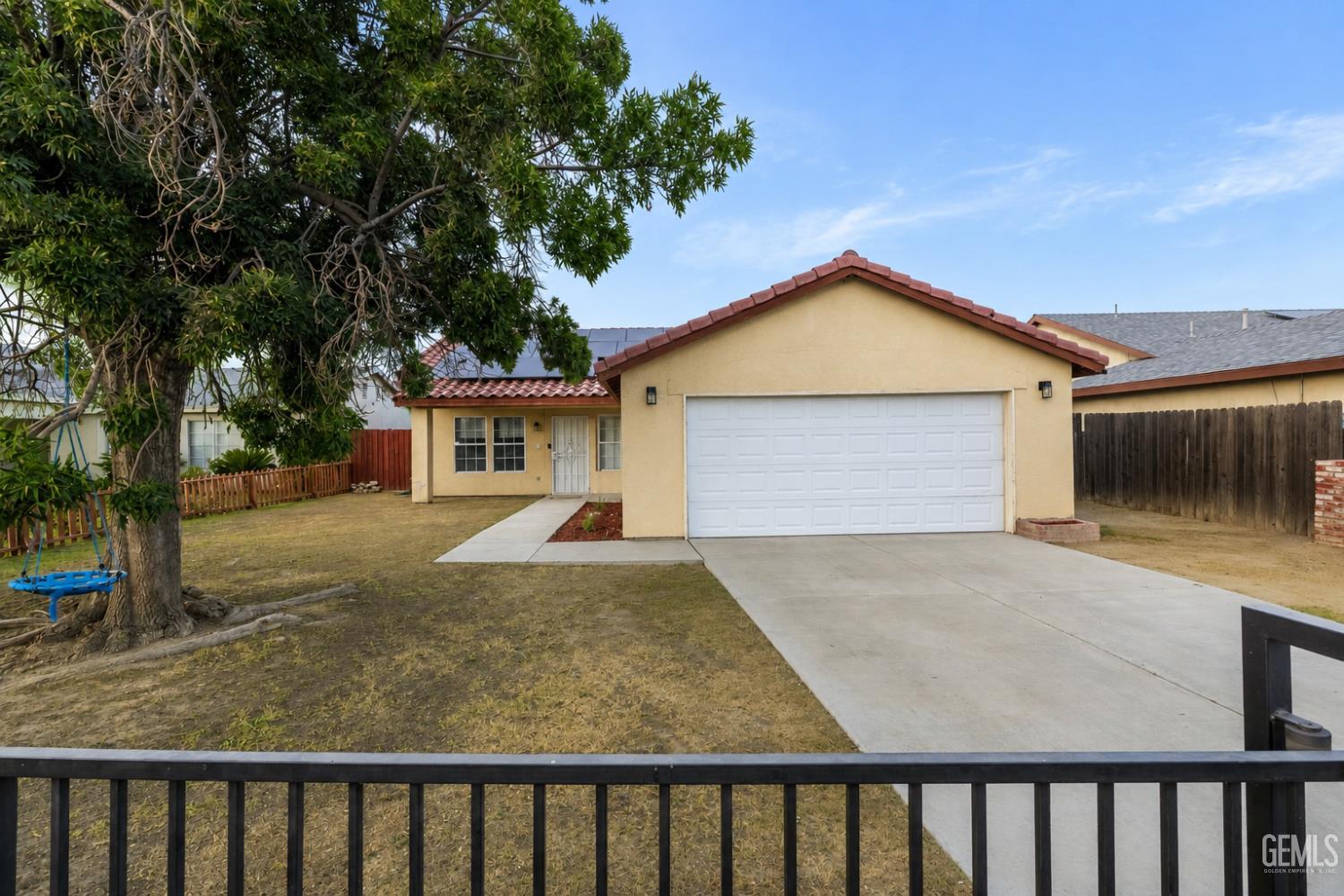 2114 Foxglove Court, Bakersfield, California