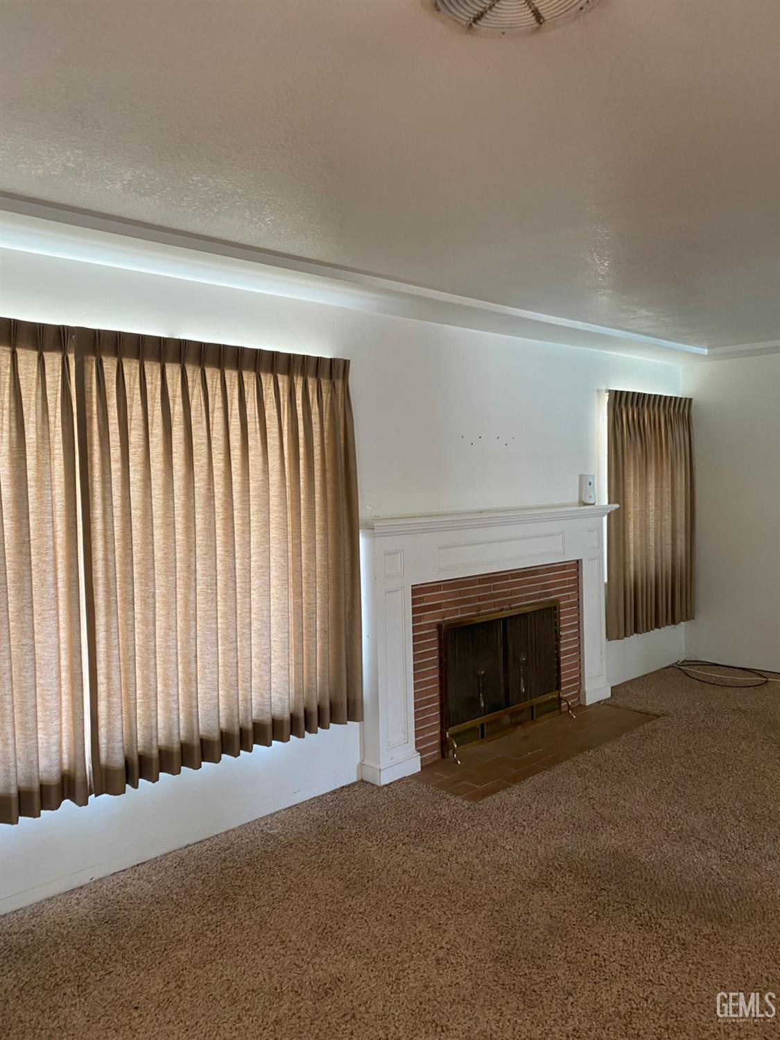 Single Family Residence in Bakersfield, photo 5 of 6