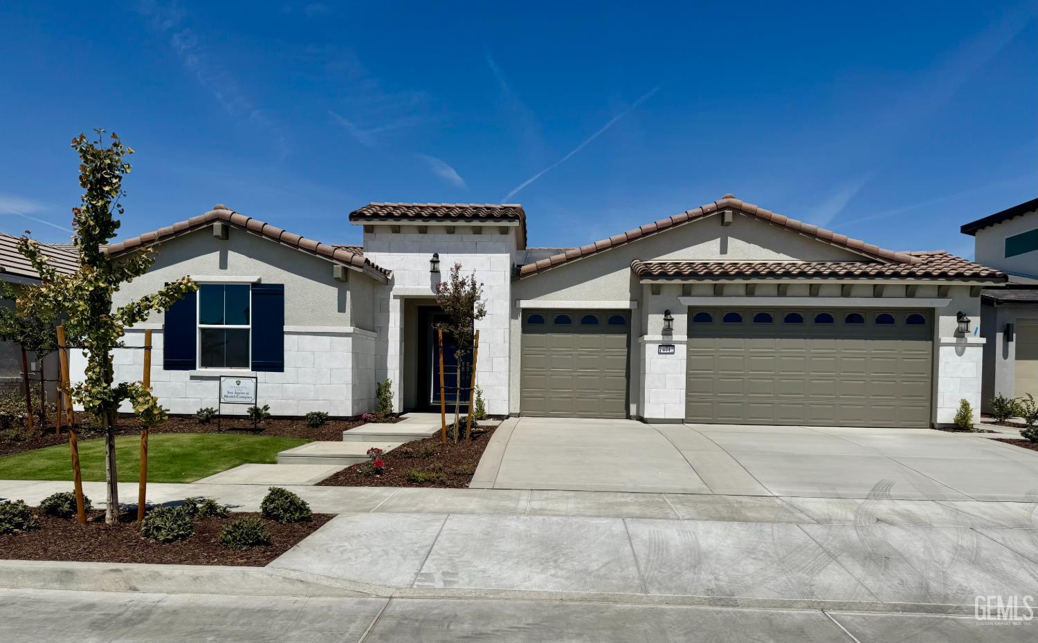 Single Family Residence in Bakersfield