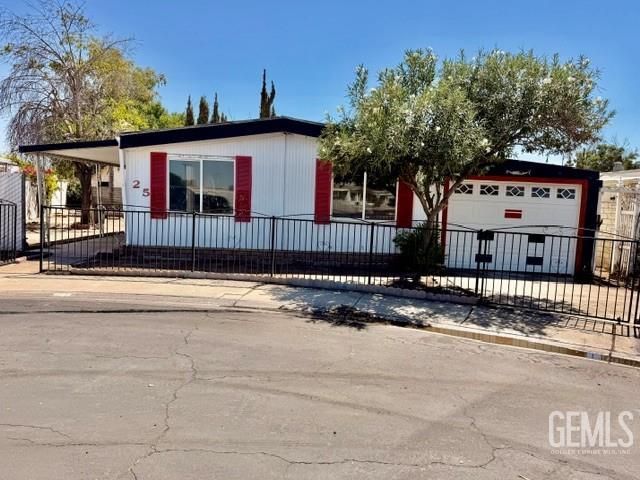 Manufactured Home in Bakersfield
