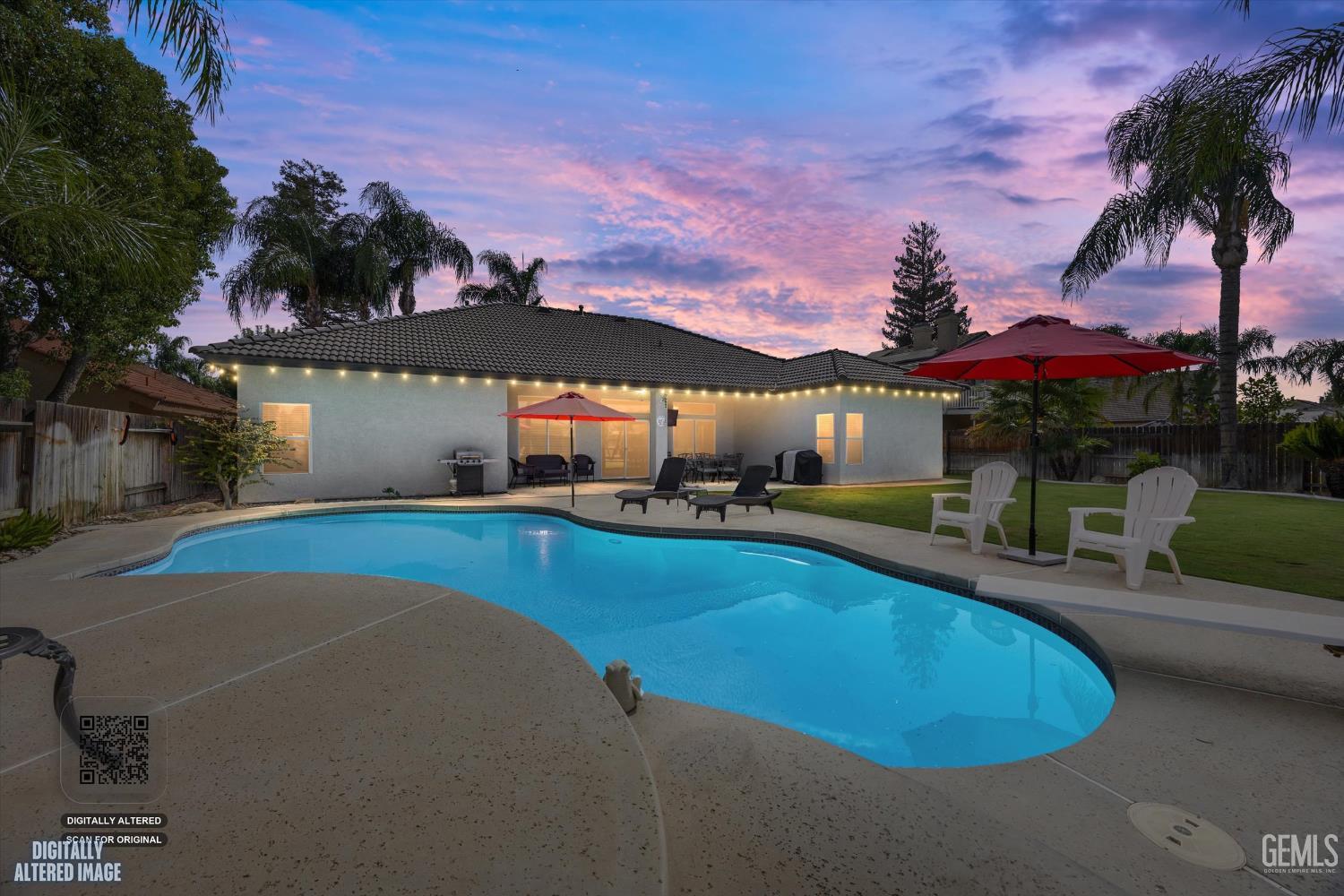 Single Family Residence in Bakersfield, photo 2 of 53