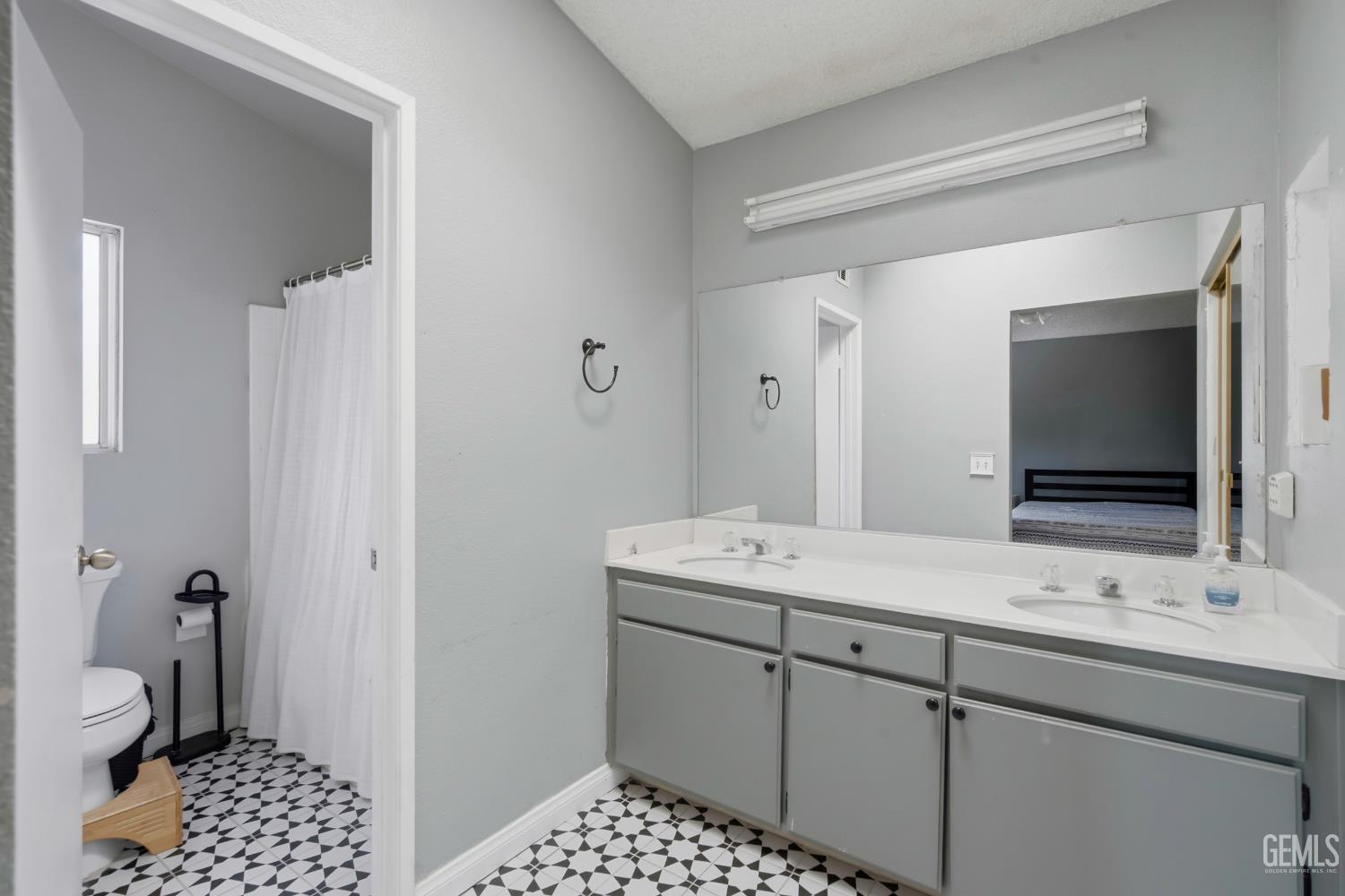 22311 Cardiff Drive, Santa Clarita, CA 91350 — photo 35