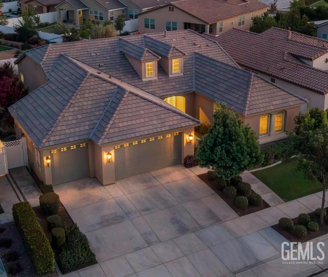 Single Family Residence in Bakersfield