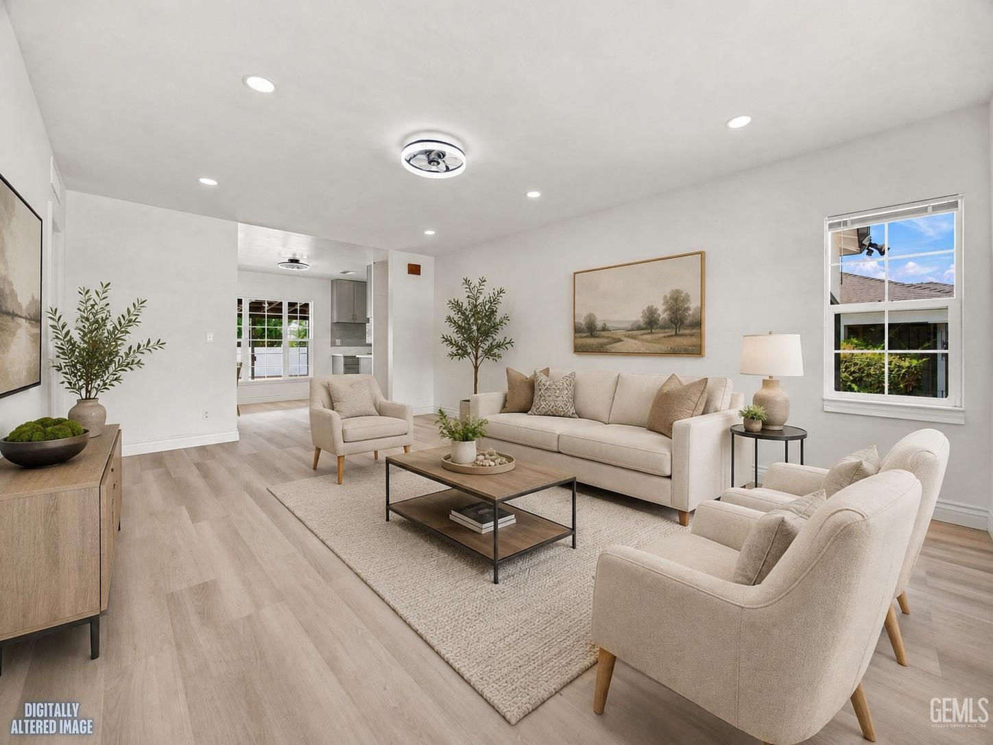 Single Family Residence in Bakersfield, photo 5 of 48