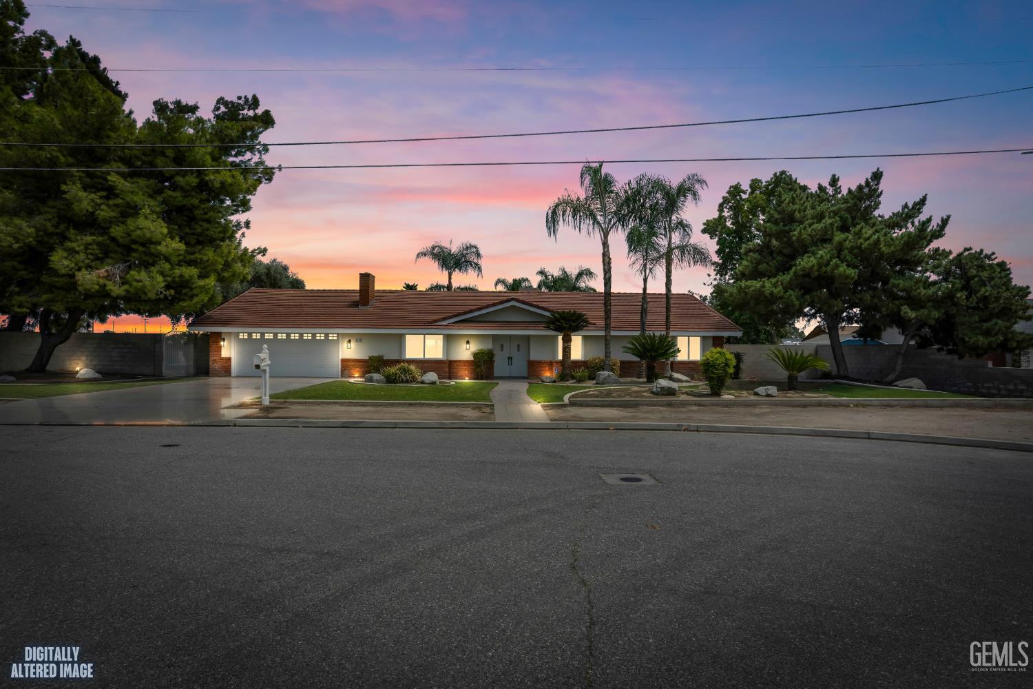 Single Family Residence in Bakersfield