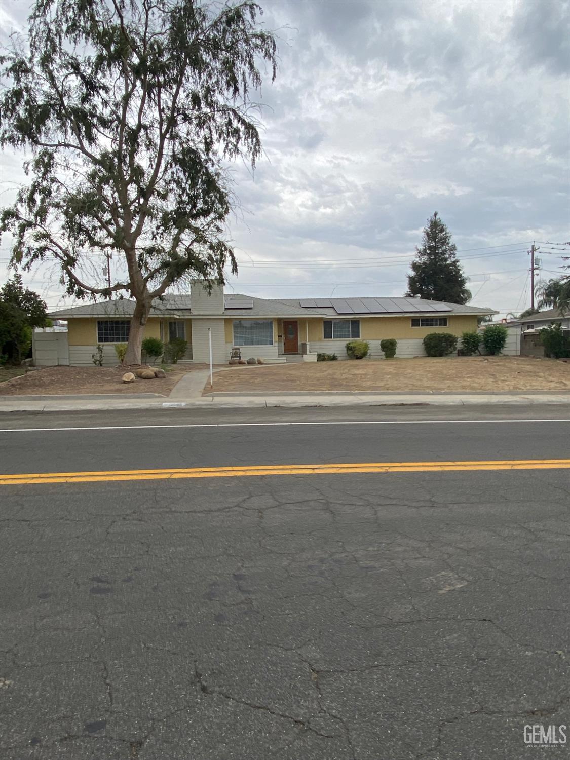 Single Family Residence in Bakersfield