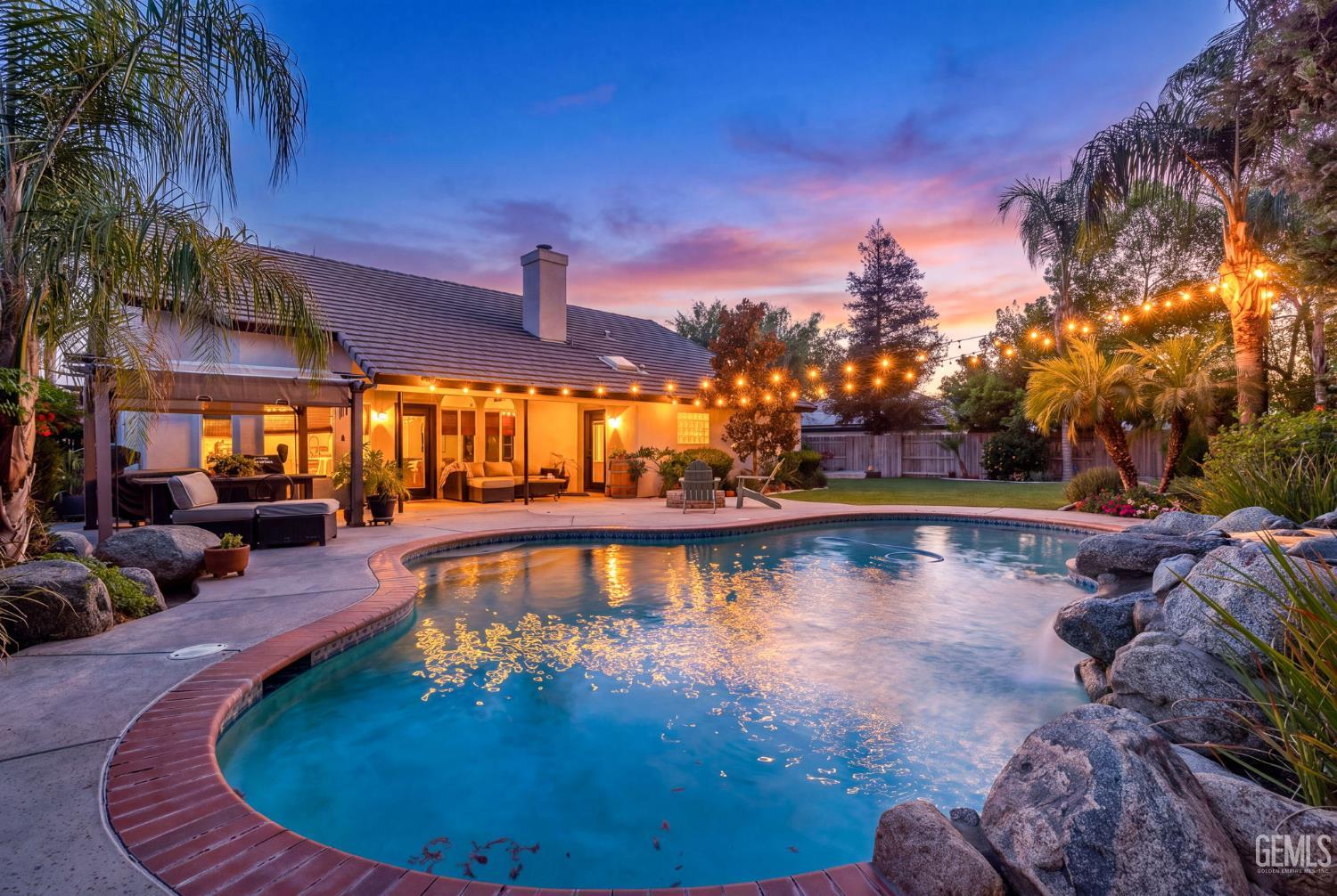 Single Family Residence in Bakersfield