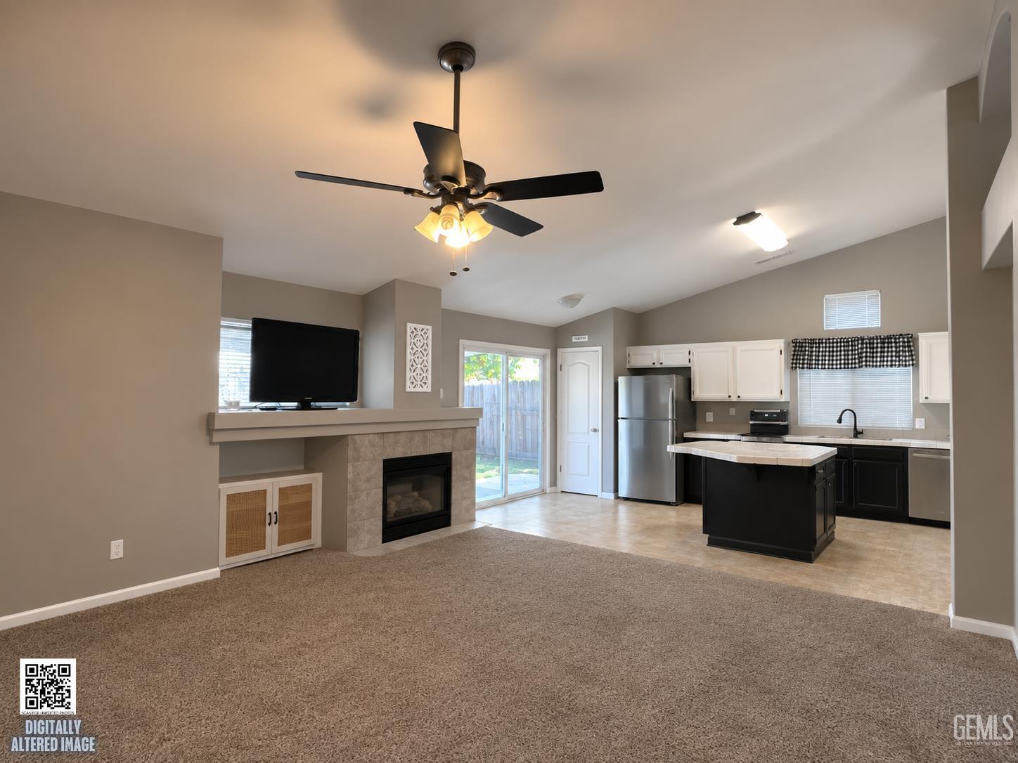 Single Family Residence in Bakersfield, photo 5 of 13