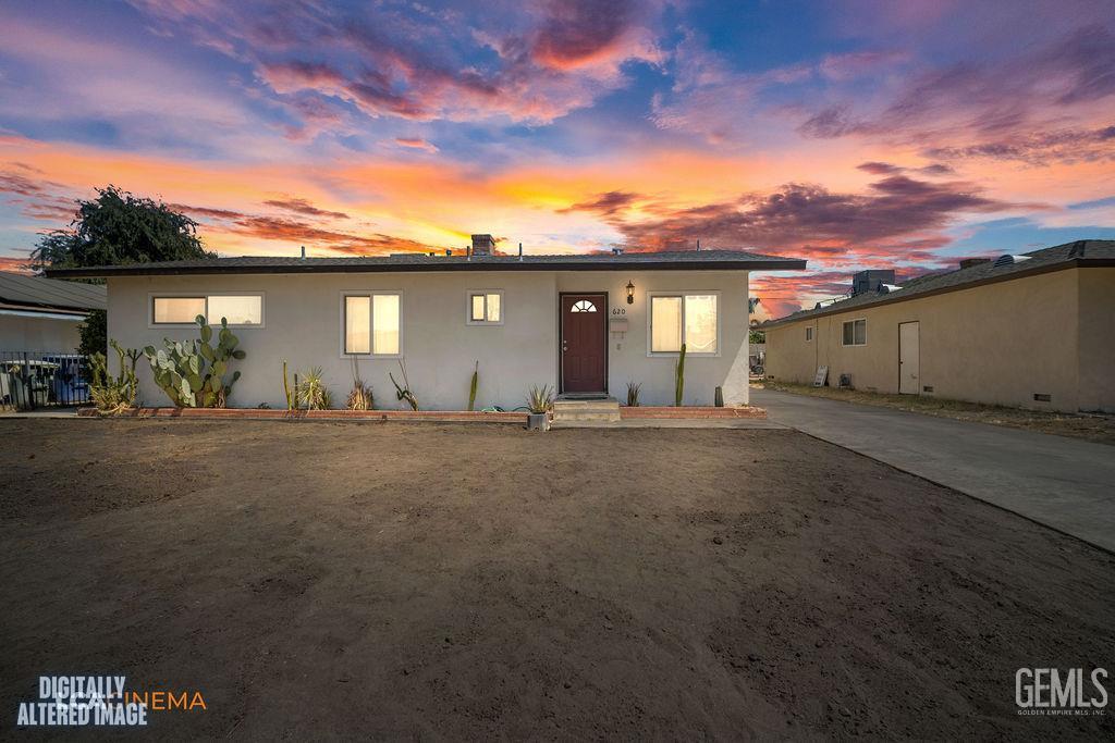 Single Family Residence in Bakersfield