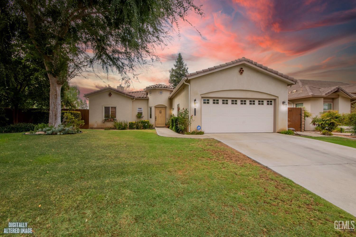 Single Family Residence in Bakersfield
