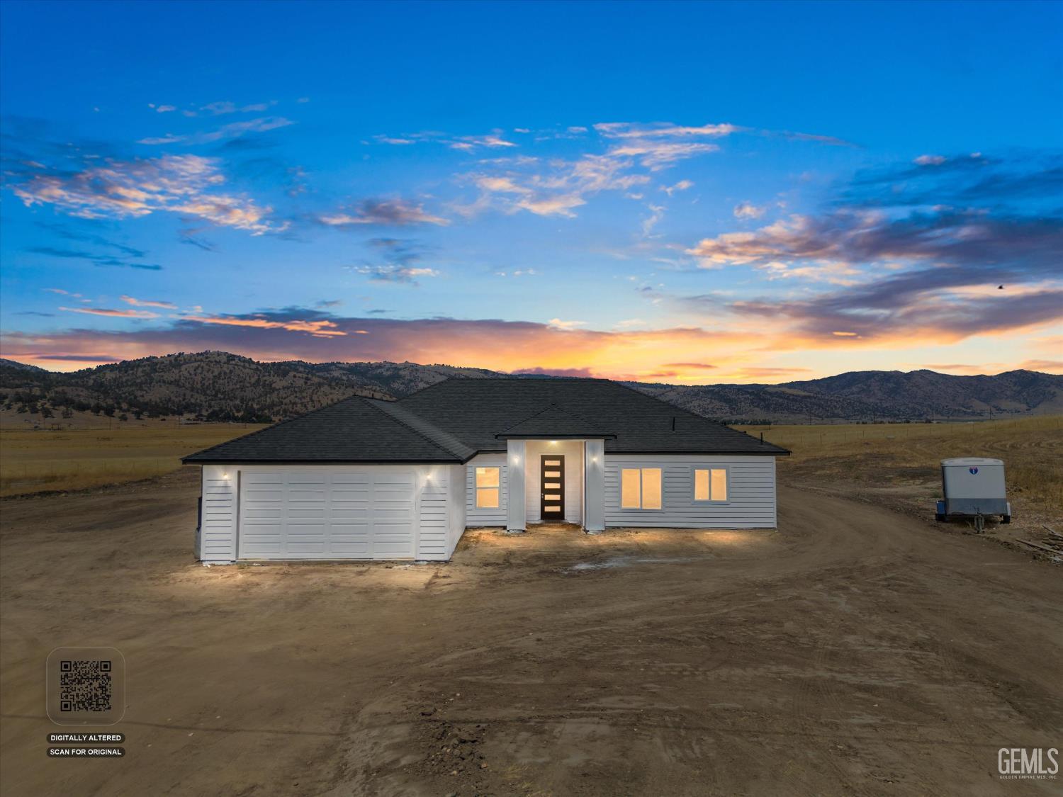 Single Family Residence in Tehachapi