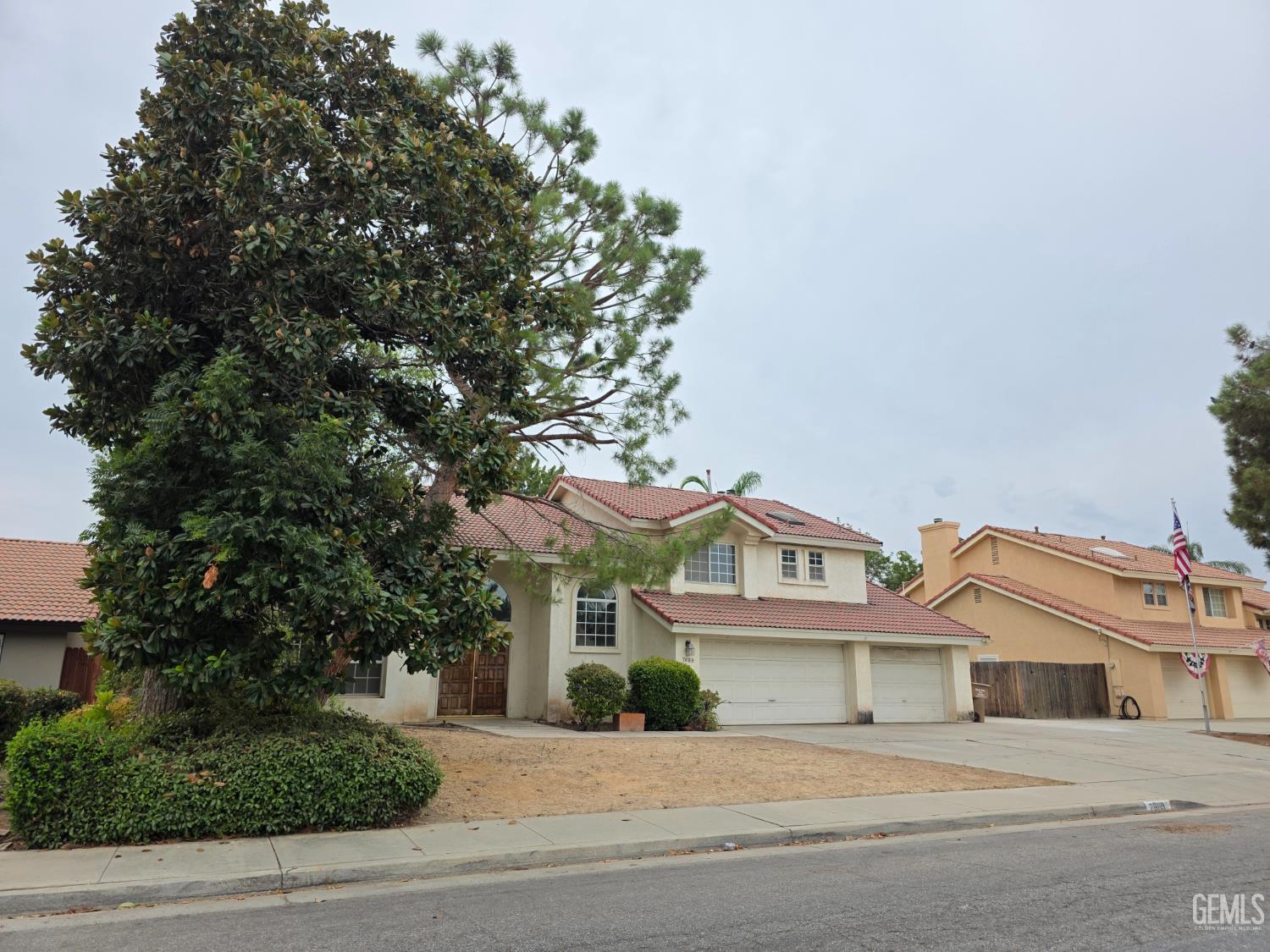Single Family Residence in Bakersfield