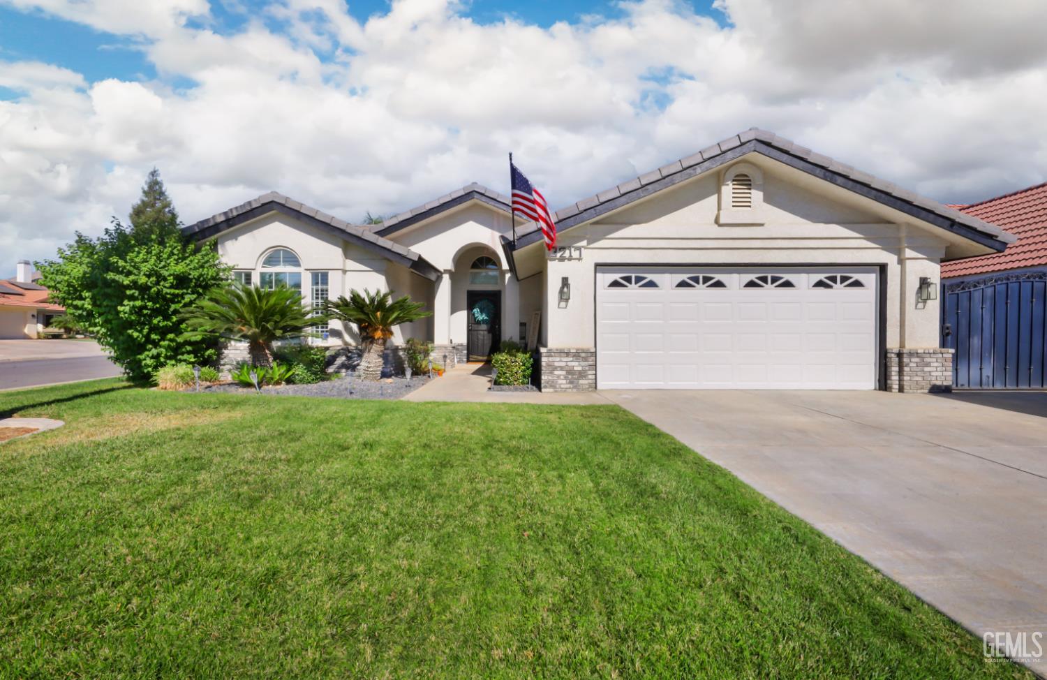 Single Family Residence in Bakersfield