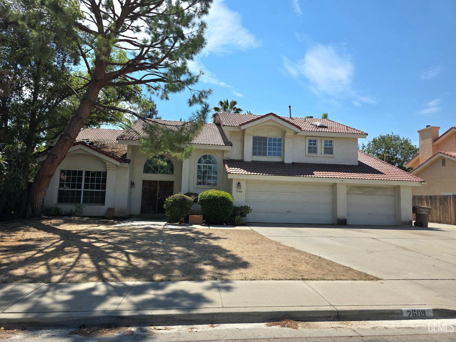 Single Family Residence in Bakersfield
