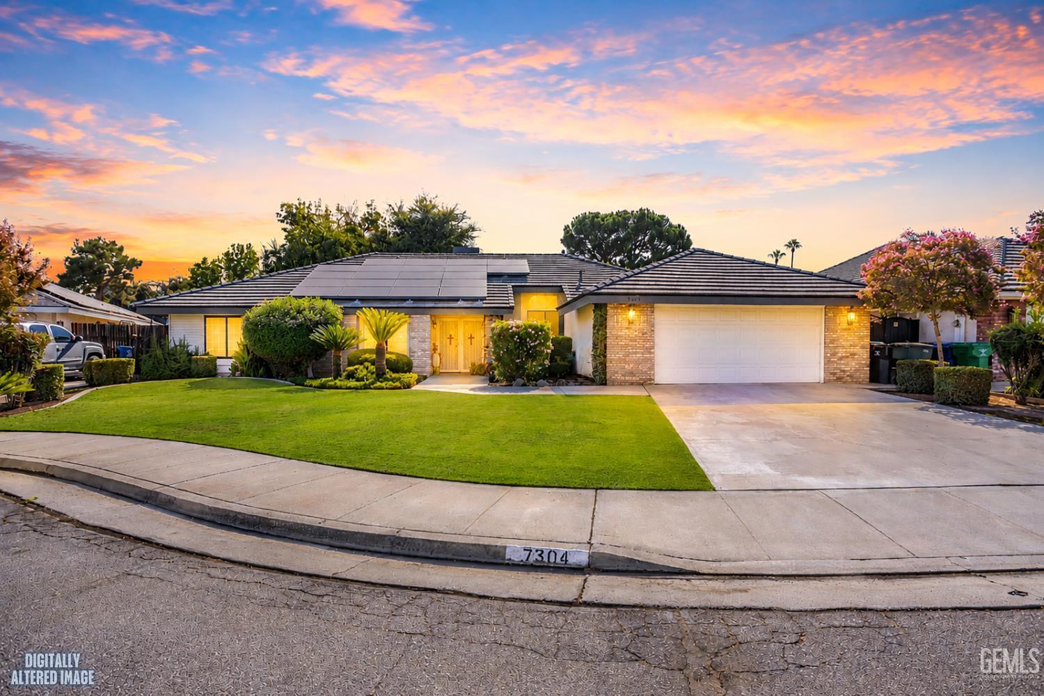 Single Family Residence in Bakersfield