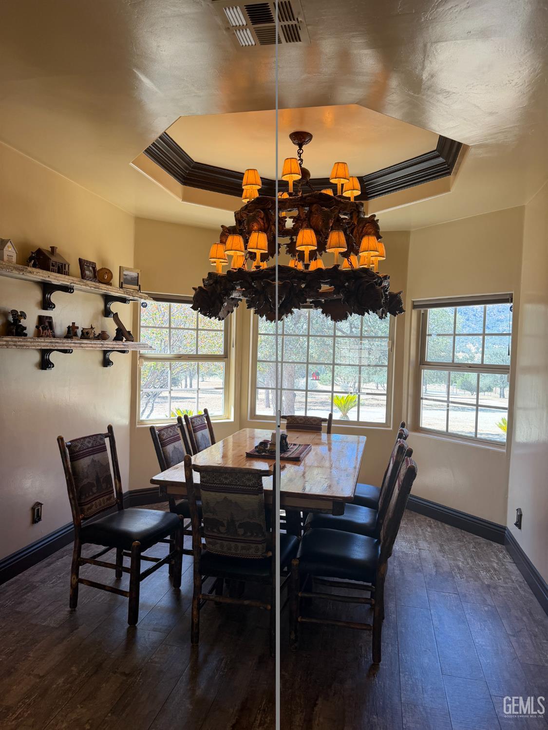 Single Family Residence in Caliente, photo 2 of 27