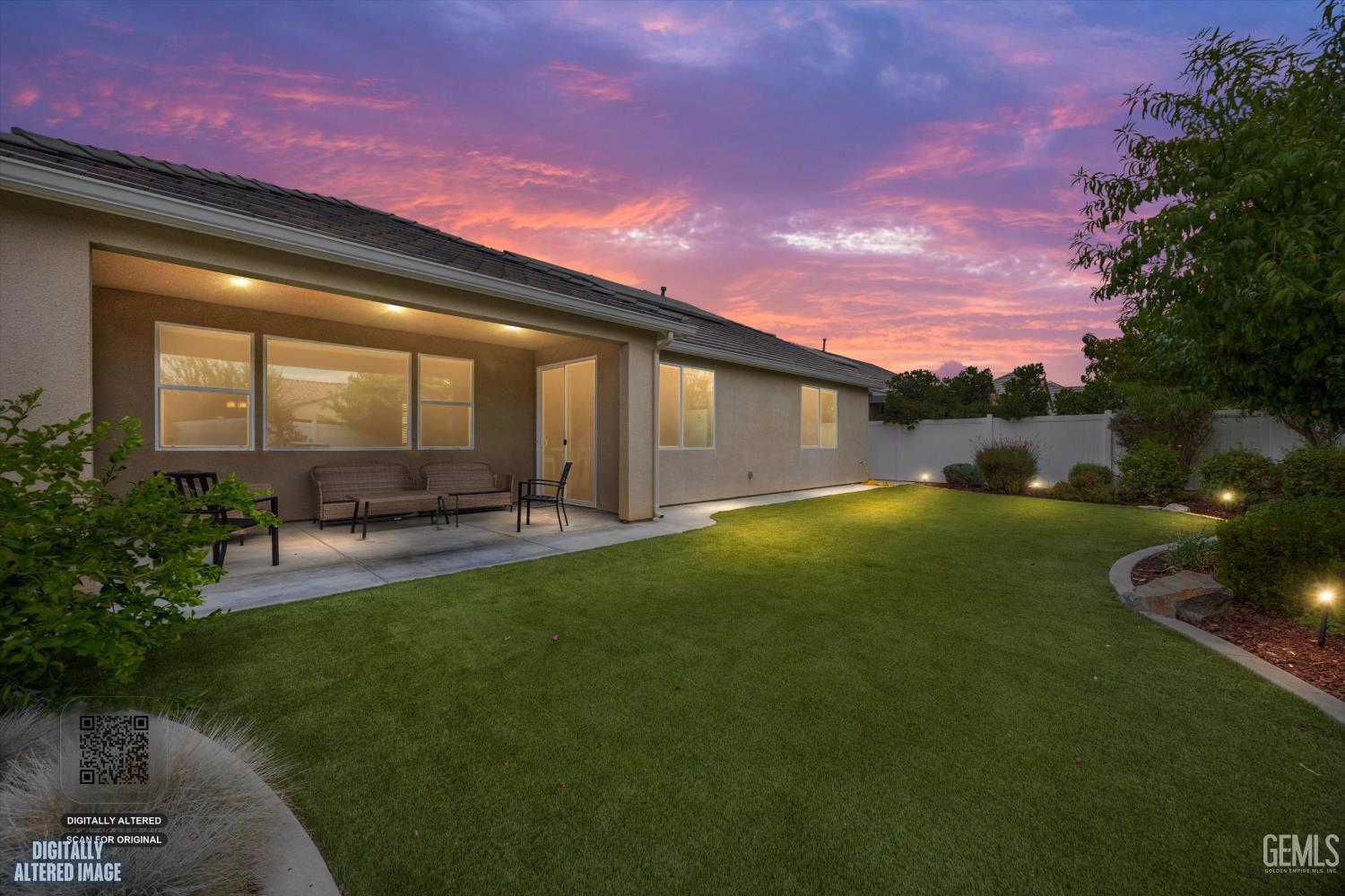 Single Family Residence in Bakersfield, photo 2 of 56