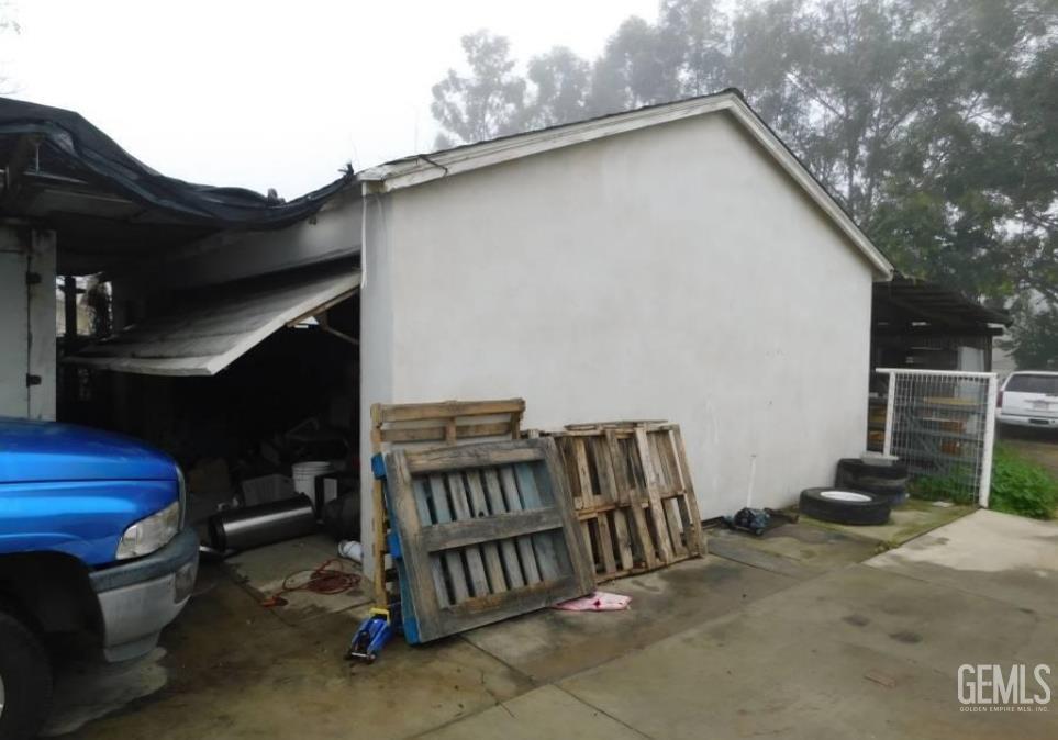 Single Family Residence in Bakersfield, photo 5 of 6
