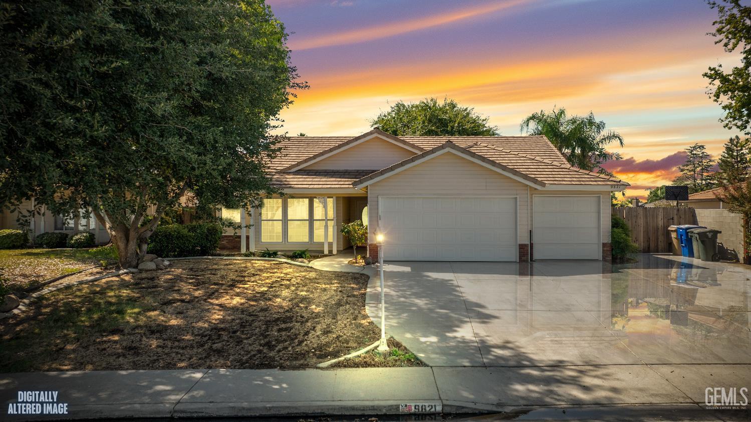 Single Family Residence in Bakersfield